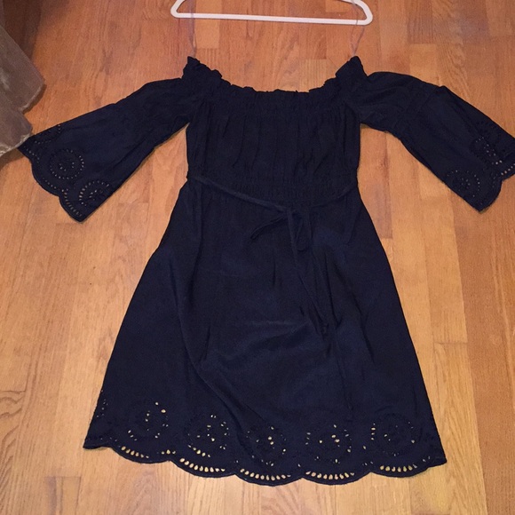 VENUS Dresses & Skirts - NWOT Off the shoulder LBD
